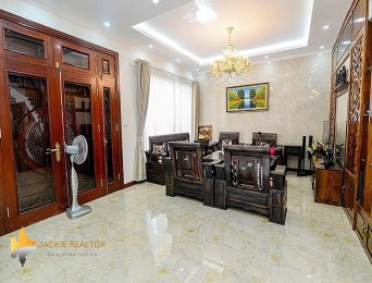 Lovely garden house for rent in T1 Ciputra (5)