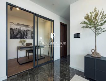 Luxurious 3-bedroom 161SQM apartment at Sunshine Golden River for rent (5)