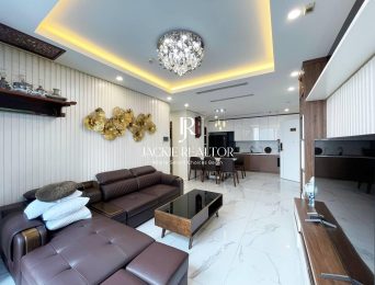 Luxurious 3-bedroom apartment for rent at Sunshine City (4)