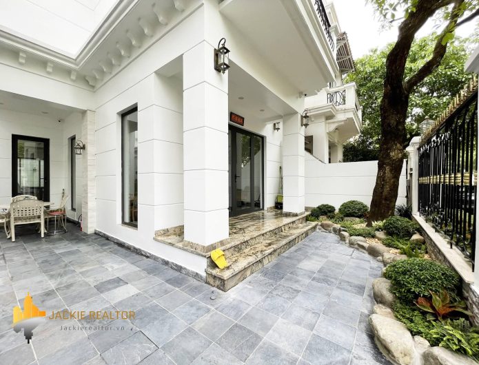 Luxurious Ciputra house for rent close to UNIS Hanoi (1)