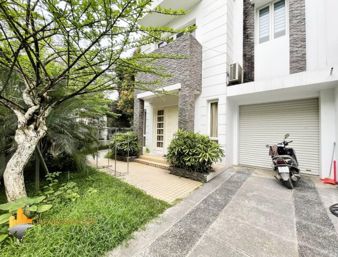 Magnificent corner house for rent in T Ciputra (1)