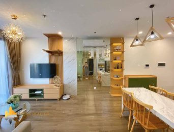 Marvelous 2BRs apartment at Vinhomes Smart City for rent (4)