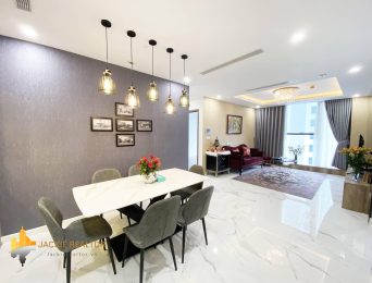 Marvelous 3BRs apartment for rent in Sunshine City (5)