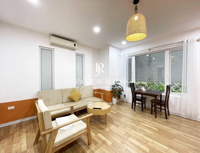 Minimalist 1-bedroom apartment in Xuan Dieu for rent (2)
