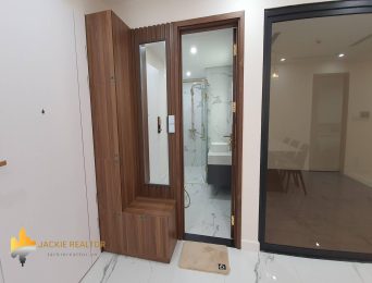 Minimalist-style apartment for rent in Sunshine Center (5)