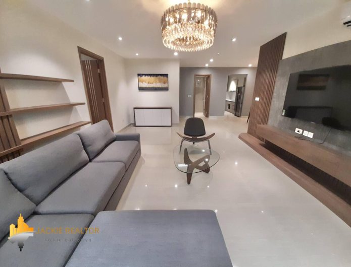 Modern 154sq.m apartment for rent in L5 Ciputra (1)