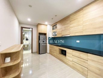 Modern 2-bedroom apartment for rent at L5 Ciputra (4)