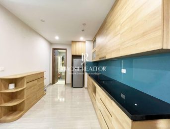 Modern 2-bedroom apartment for rent at L5 Ciputra (5)