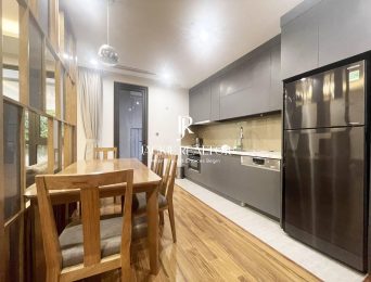 Modern 2-bedroom serviced apartment for rent on Tu Hoa Street (4)