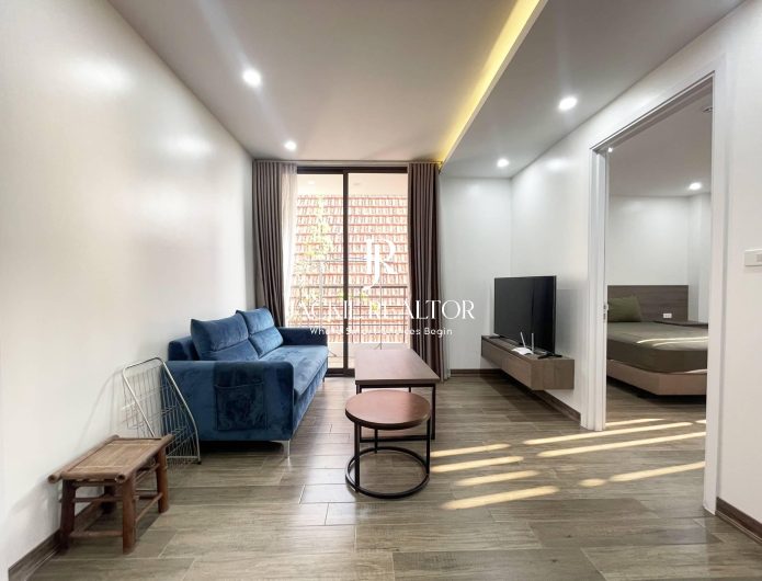 Modern 2BHK apartment in Tay Ho Hanoi for rent (1)