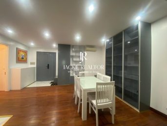 Modern 3-bedroom apartment for rent at E4 Ciputra (3)