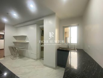Modern 3-bedroom apartment for rent at E4 Ciputra (5)