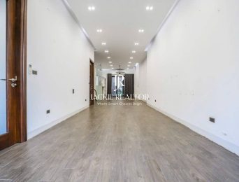 Modern 4-bedroom villa for rent at T6 Ciputra (3)