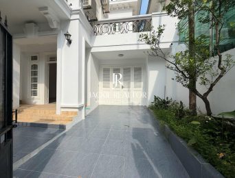 Modern 5-bedroom villa for rent in Ciputra Hanoi (1)