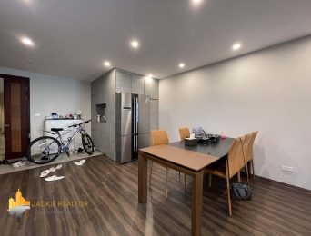 Modern renovated apartment for rent at E5 Ciputra (4)