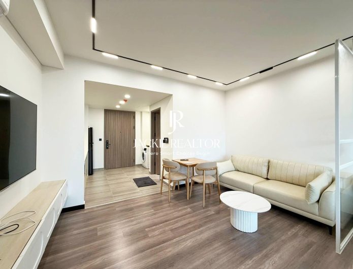 Modern studio apartment for rent at Heritage Westlake (1)