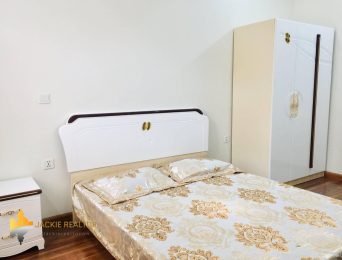 Neoclassical villa for rent in Vinhomes Riverside Nguyet Que (5)