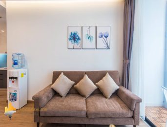 New 2BRs apartment at M1 Vinhomes Metropolis with a sparkling city view for rent (8)