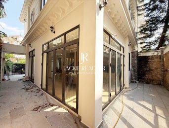 New 5-bedroom garden villa in Ciputra Hanoi for rent (5)