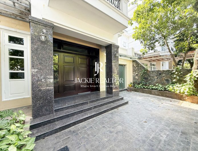 New & Modern 4BRs villa for rent at D block, Ciputra Hanoi Close to UNIS (1)