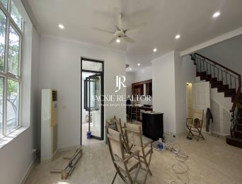 New big 4BDs garden villa in T Ciputra for rent (4)