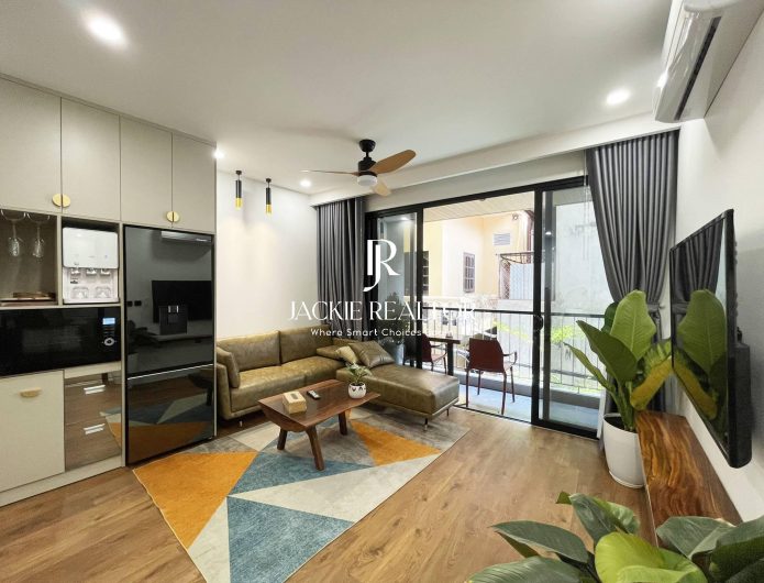 New & modern 1BR apartment in Vu Mien for rent (1)