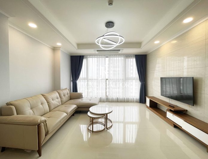 Nice 3BDs apartment with open lake view in Starlake Hanoi apartment for rent (1)