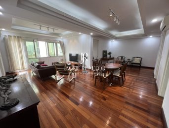 Nice 3BRs apartment in E5 Ciputra for rent (2)