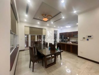 Nice 4-bedroom villa at D4 Ciputra for rent (5)