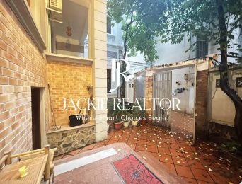 Nice 5-bedroom house in To Ngoc Van Street, Westlake for rent (3)