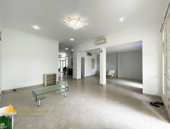 Nice UNIS-facing villa for rent in D Ciputra (4)