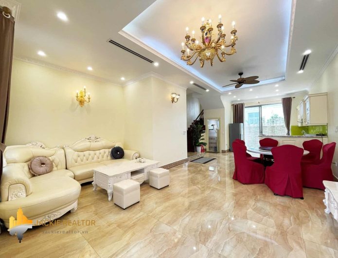 Nice adjacent house for rent in Vinhomes The Harmony (1)
