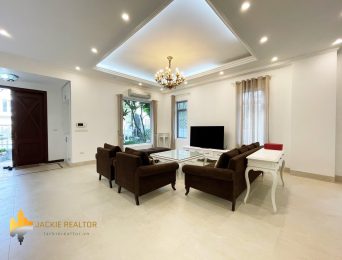 Nice detached house in Vinhomes Riverside Long Bien for rent (5)