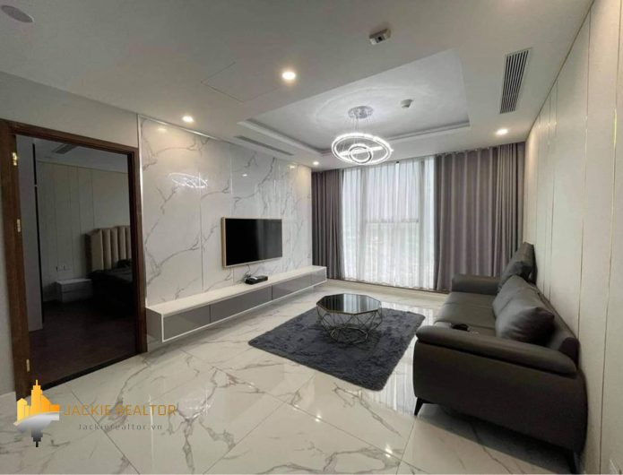 Nice golf-view 3BRs apartment at Sunshine City for rent (1)