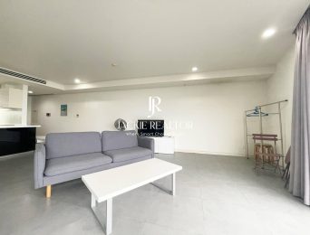 Nice lake-view 3BRs apartment in Watermark for rent (2)