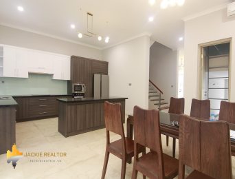 Nice semi-detached house for rent in Ciputra Tay Ho (4)