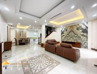 Nice semi-detached villa for rent in Vinhomes Riverside Anh Dao (3)