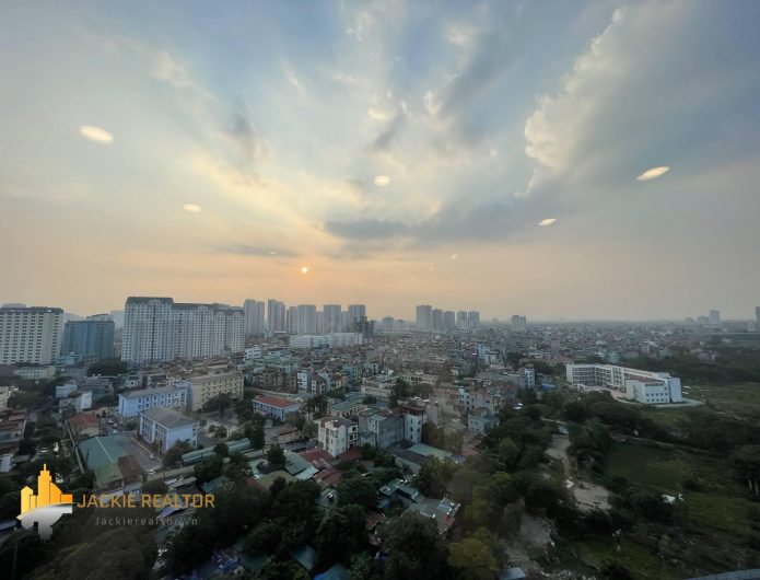 Nice unfurnished apartment to rent in Starlake 901A building (1)