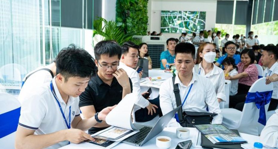 Northern real estate brokers go south to expand their potential customer base