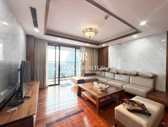 Old-style furnished apartment at D' Le Roi Soleil for rent (2)