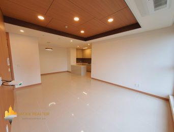 Only 800USD to rent a big 2 bedroom apartment at Starlake (5)