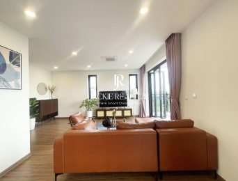 Open lake-view 2BRs120SQM apartment for rent on Tu Hoa Street (5)