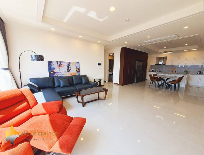 Outstanding 4BRs apartment for rent in Starlake, near R&D Center of Samsung (1)