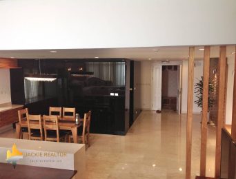 Penthouse apartment overlooking the golf course for rent in P2 Ciputra (4)