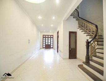 Pretty villa without furniture for rent in Ciputra (12)