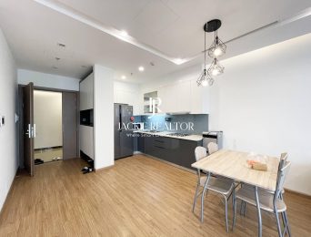 Reasonable 2-bedroom apartment for rent in M1 Vinhomes Metropolis (3)