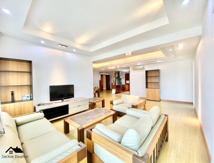 Reasonable apartment for rent in E5 Building, Ciputra Hanoi (12)