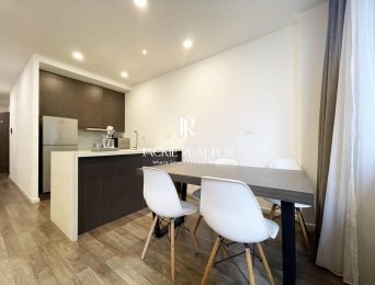 Reasonable pricing 2BDs apartment for rent in Lane 32 To Ngoc Van (5)