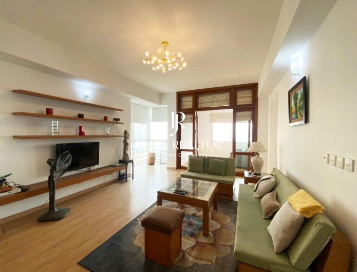 Reasonable pricing 3-bedroom apartment at E1 Ciputra for rent (1)