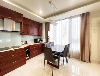 Reasonable serviced apartment in Tay Ho Spacious, Fully-Equipped, and Convenient (4)